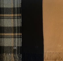 Load image into Gallery viewer, 100% Cashmere Classic Men&#39;s Scarves
